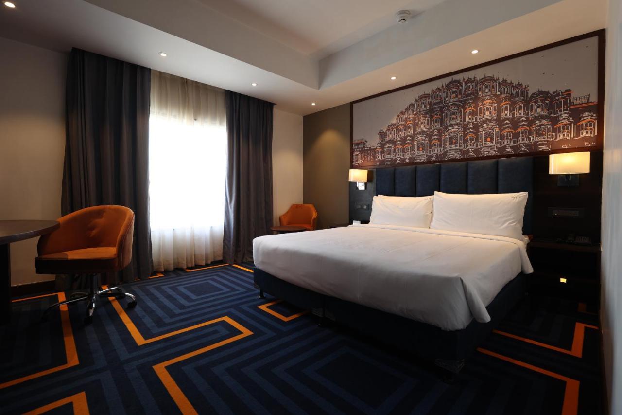 Holiday Inn Express & Suites Jaipur Gopalpura Ngoại thất bức ảnh