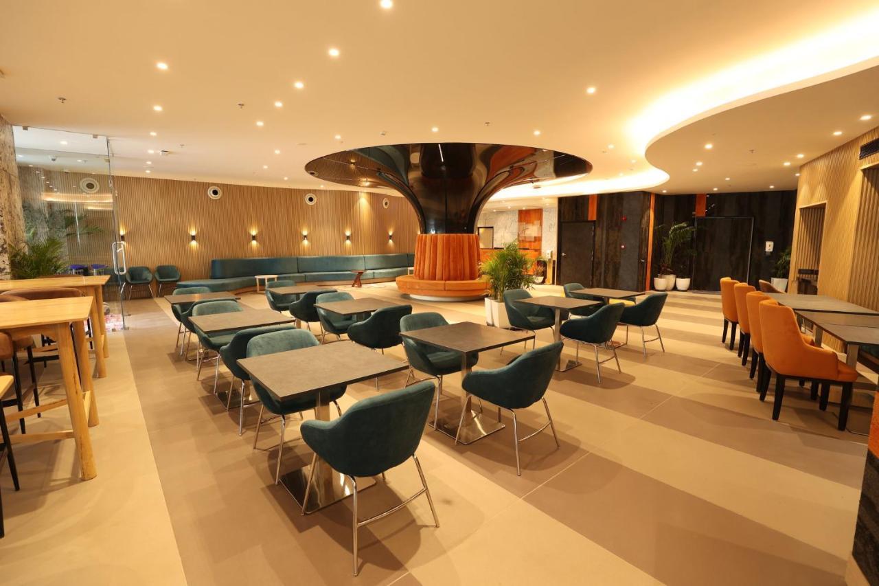 Holiday Inn Express & Suites Jaipur Gopalpura Ngoại thất bức ảnh