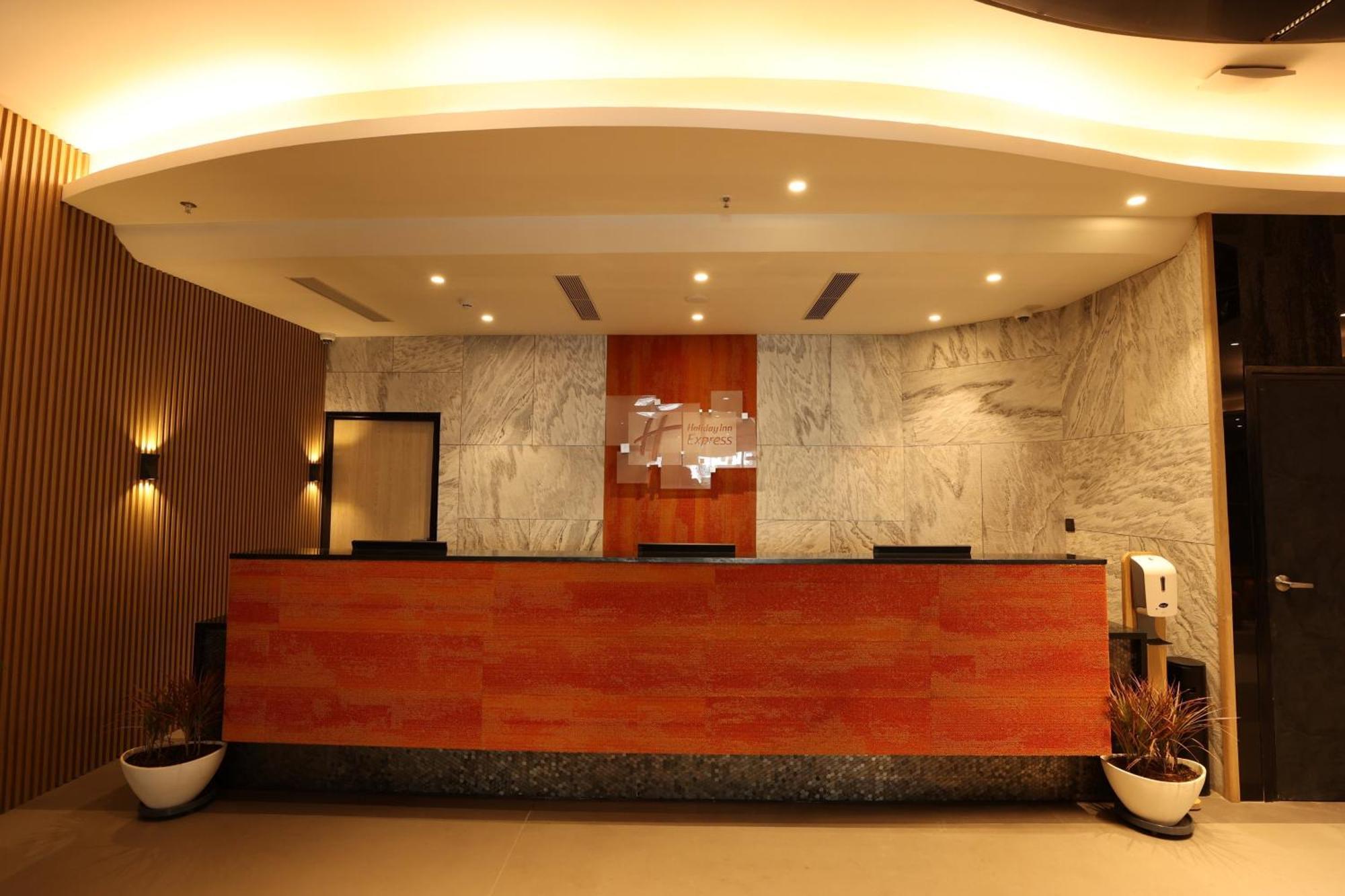 Holiday Inn Express & Suites Jaipur Gopalpura Ngoại thất bức ảnh