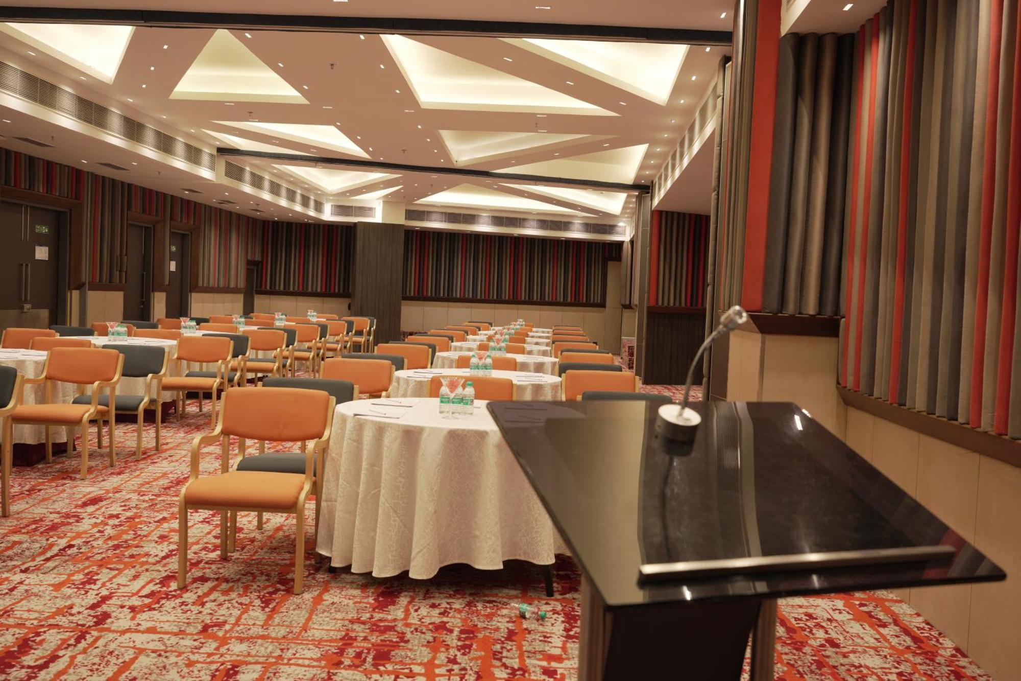 Holiday Inn Express & Suites Jaipur Gopalpura Ngoại thất bức ảnh